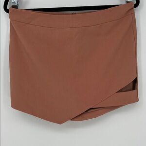 Michelle Mason Elegant Pinky Tan Women's Skirt Asymmetrical Size 6